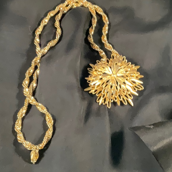 Vintage 🌟RARE🌟Monet starburst statement necklace - Picture 3 of 11